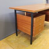 Large flat design desk