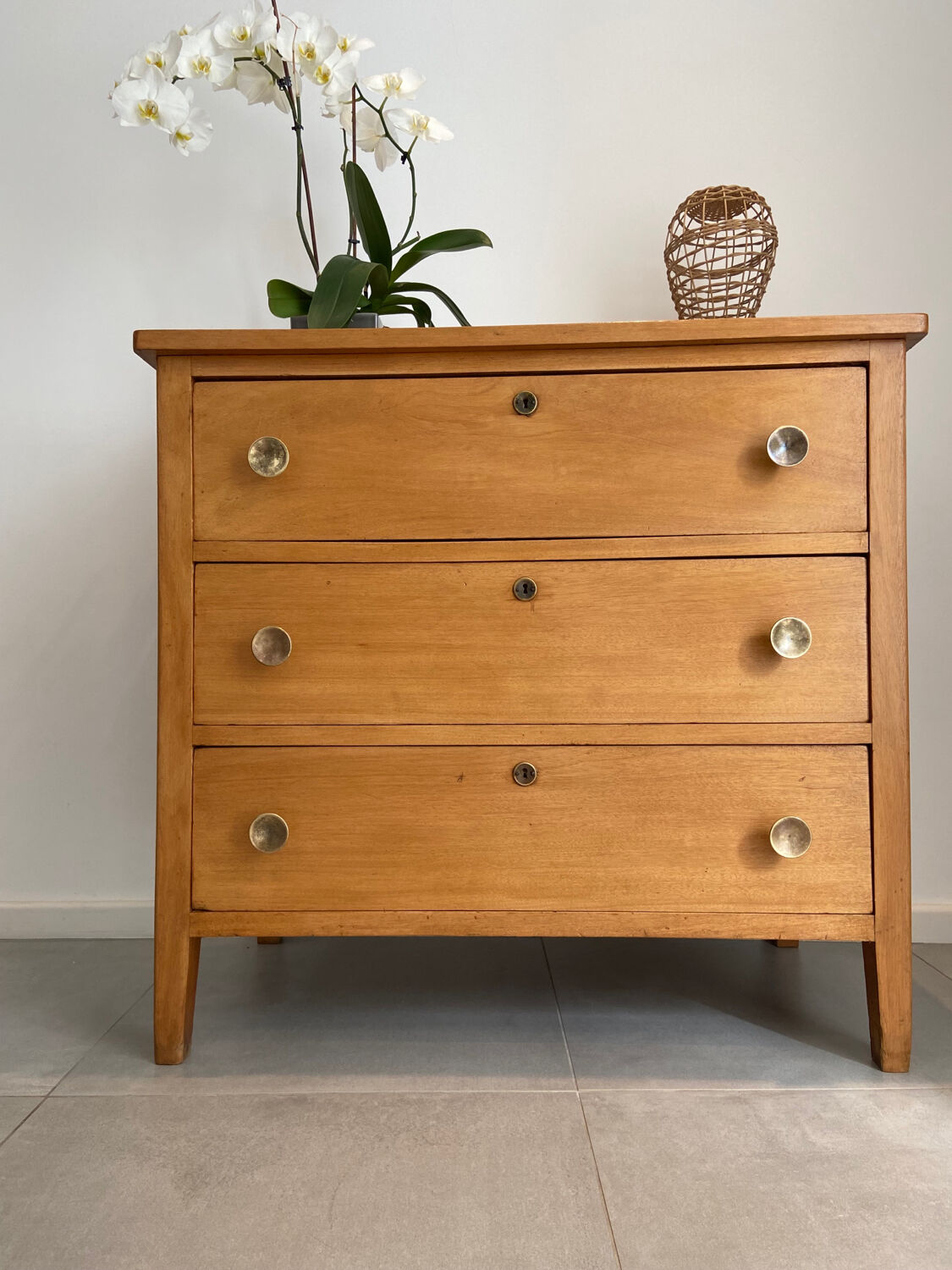Vintage chest of drawers