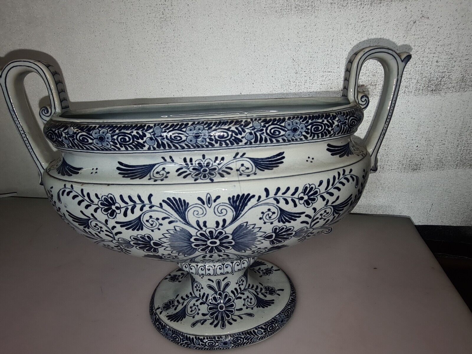 Delft earthenware planter with mill decoration