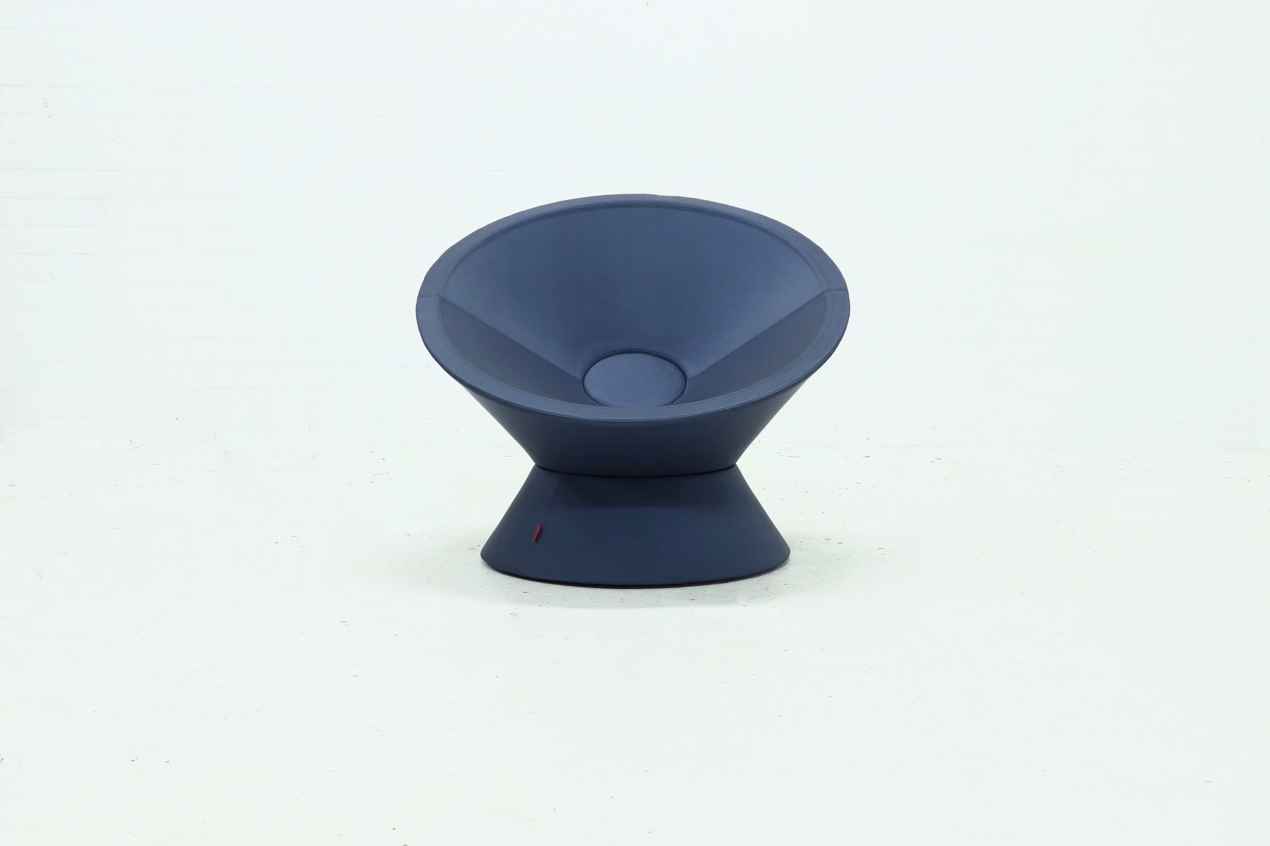 Blaster Chair by James Irvine for NgispeN