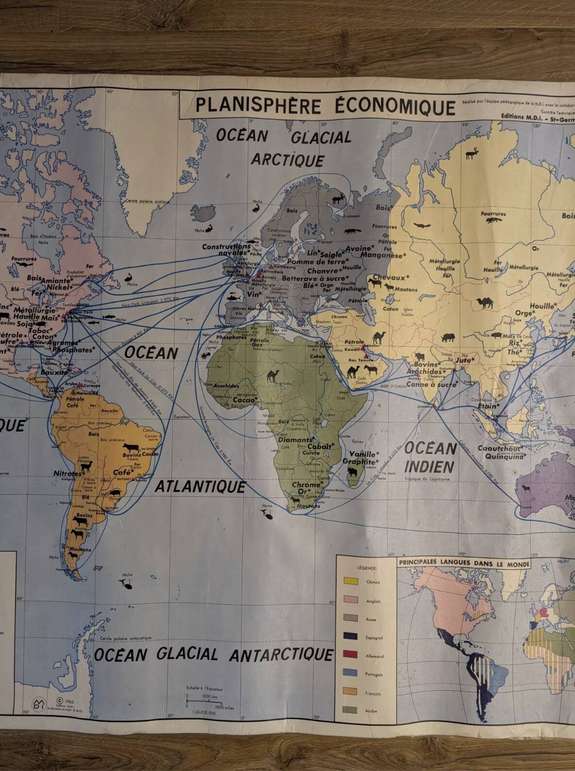 School map / political planisphere and economic planisphere