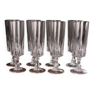 8 flûtes à champagne, modèle "Louvre" Cristal d'Arques