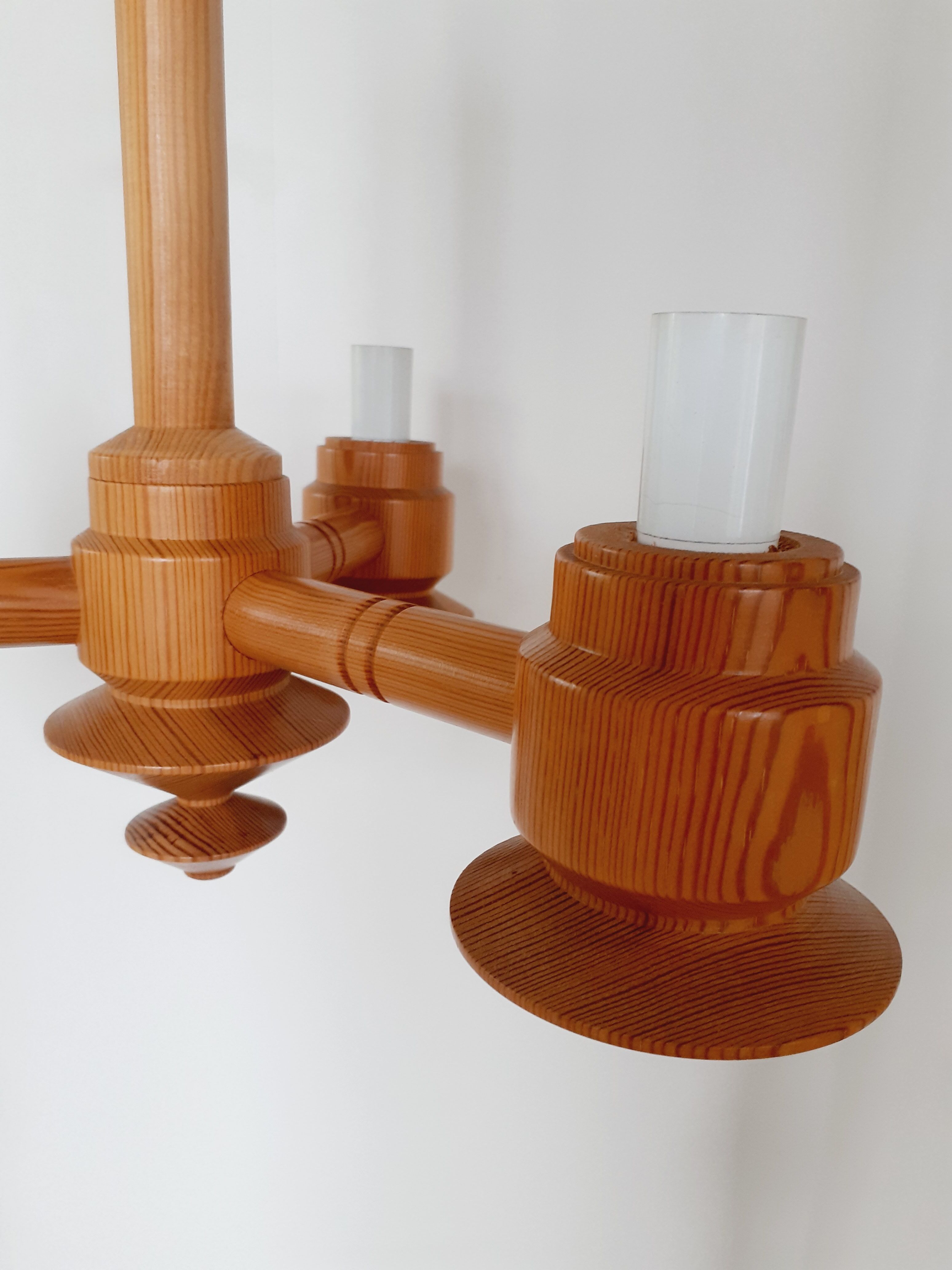 Lustre bois tourné