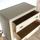 Commode vintage couleur crème d'artichaud