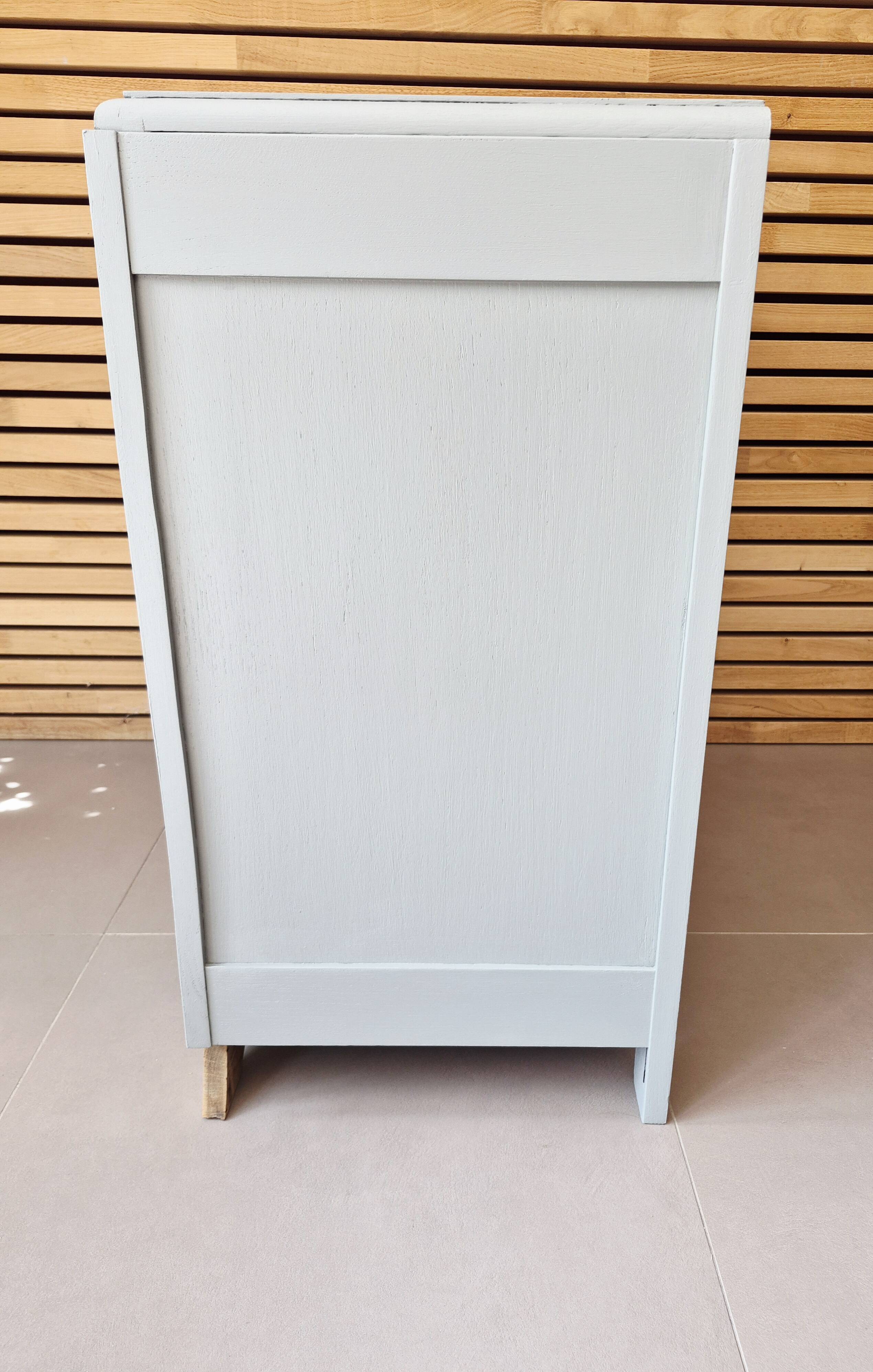 Art Deco chest of drawers