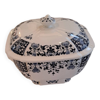 Old tureen