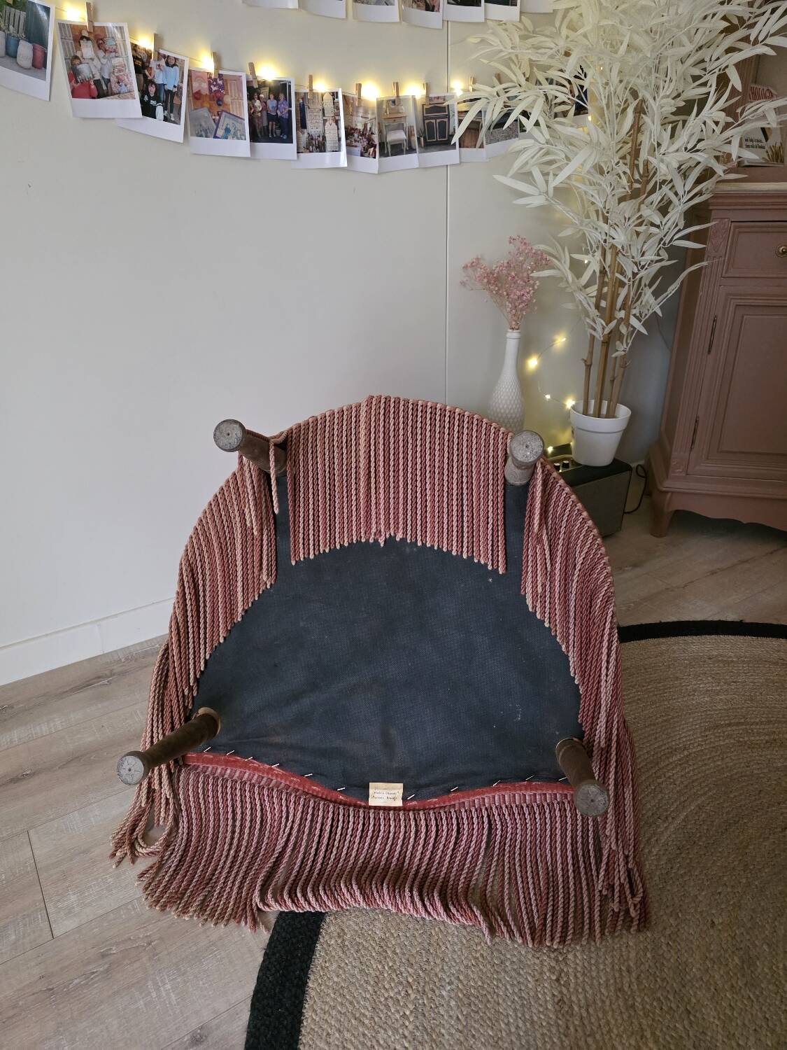 Fauteuil crapaud en velours vieux rose
