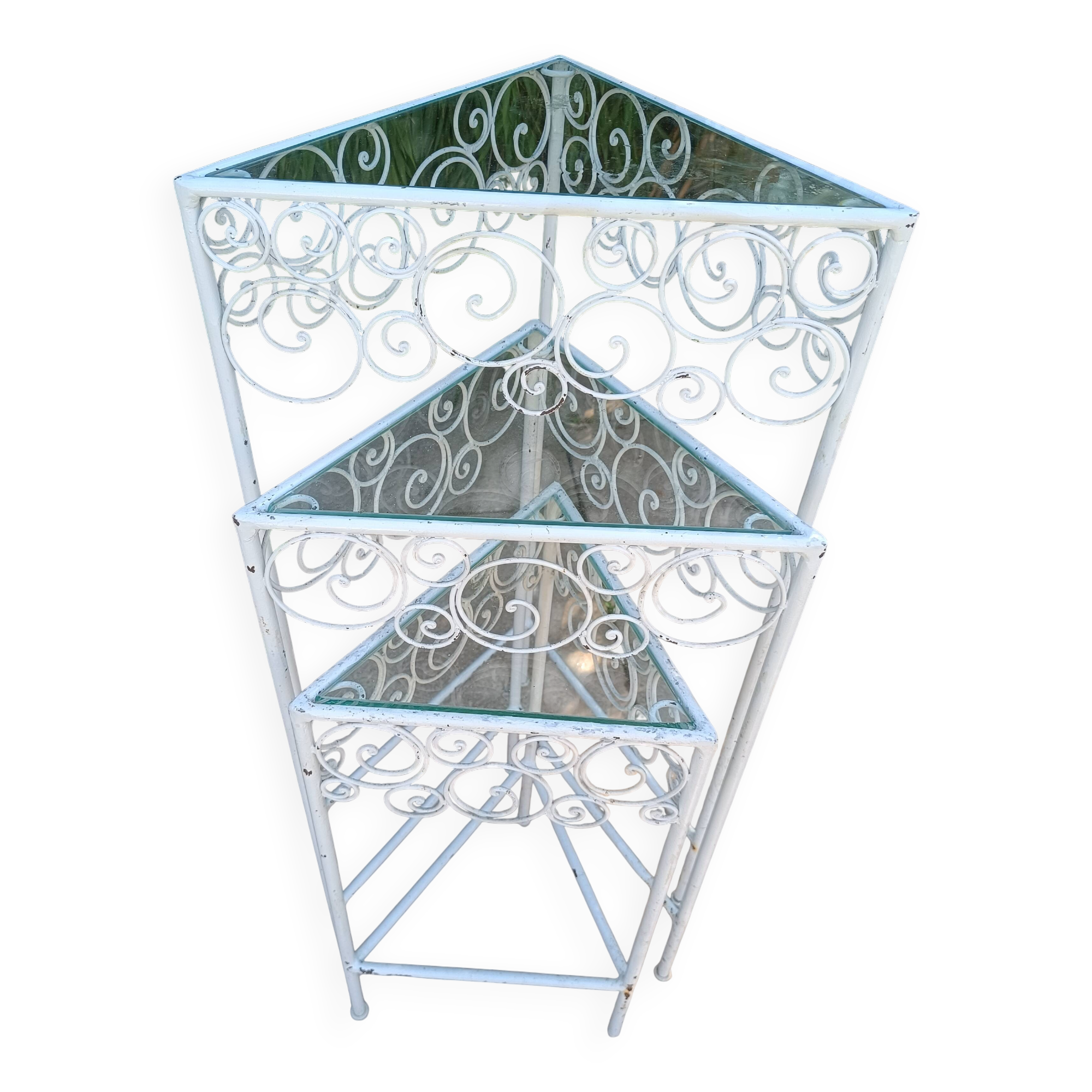 3 nesting tables in white wrought iron. Beveled glass.