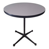 Table bistro circulaire Eames Vitra avec base contract, années 1960-70.