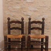 Paire de chaises brutalistes dans le goût de Dudouyt