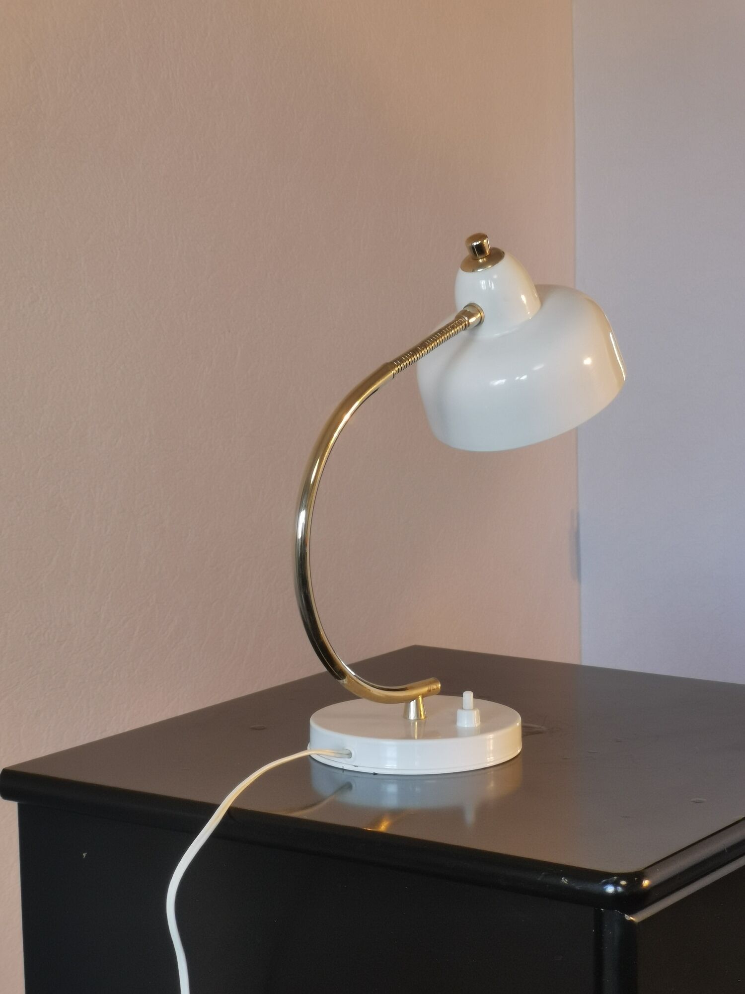 Curved lamp, brass and lacquered steel, 1960, France