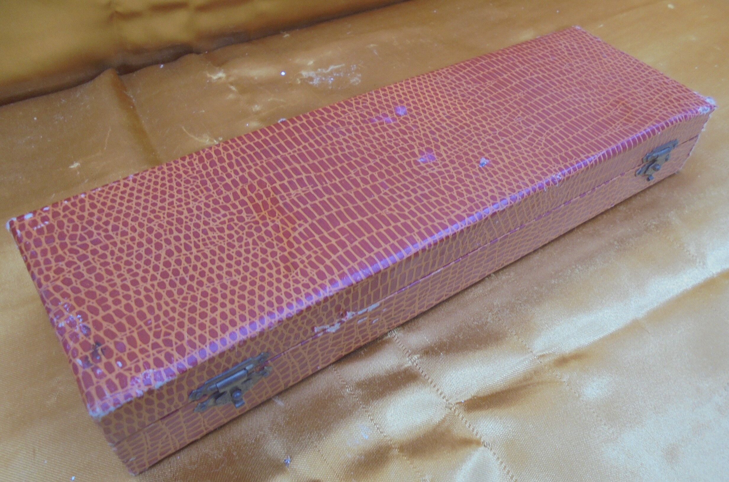 6 vintage knives bakelite handle