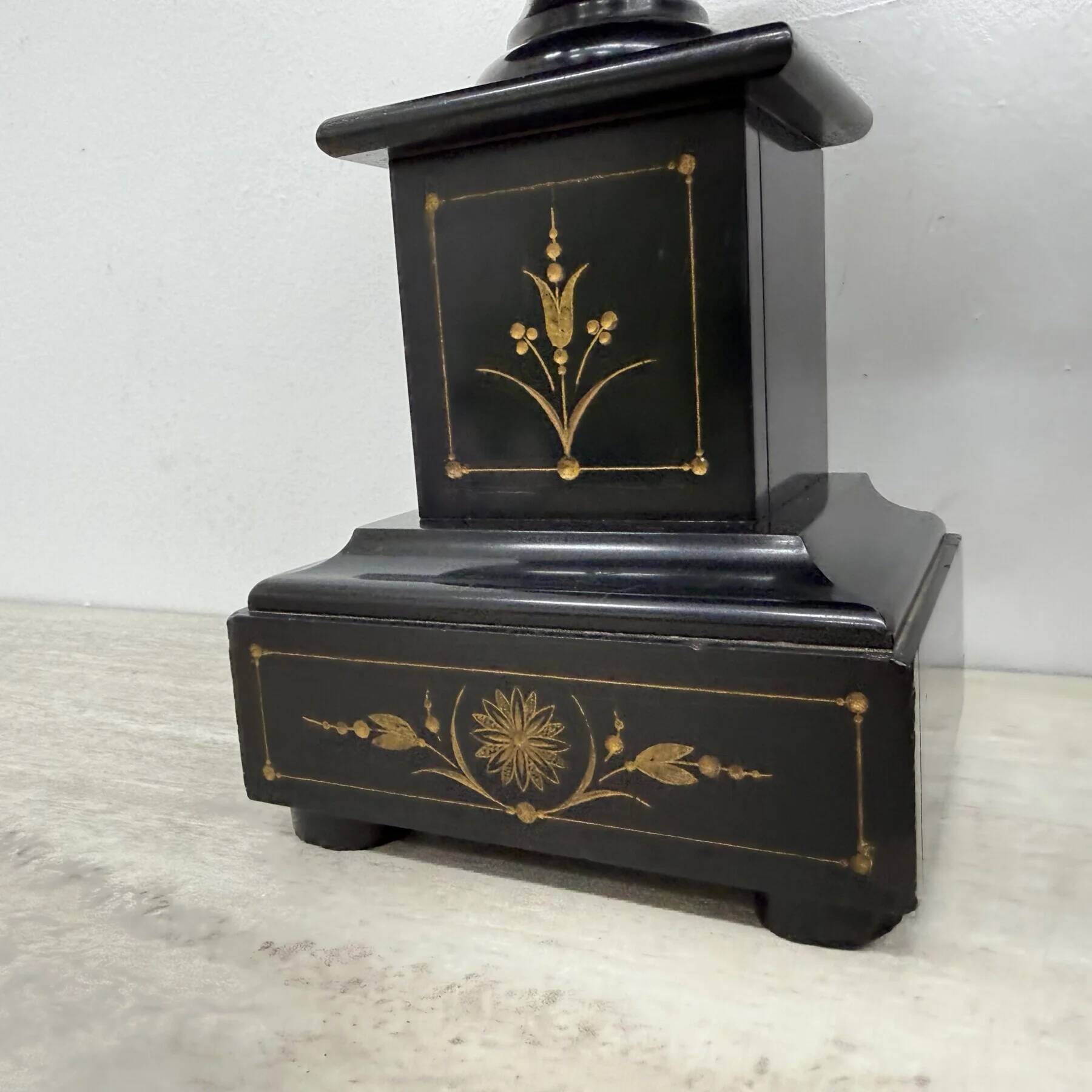 Antique French black marble cassoulets gilt decor pedestals neoclassical pair, 1900s