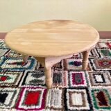 Round cedar wood table