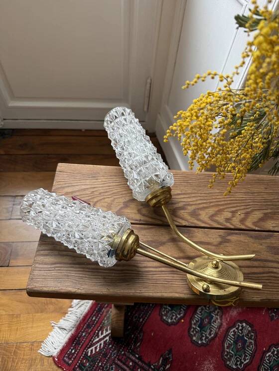 1960s Tulip wall sconce in brass and glass