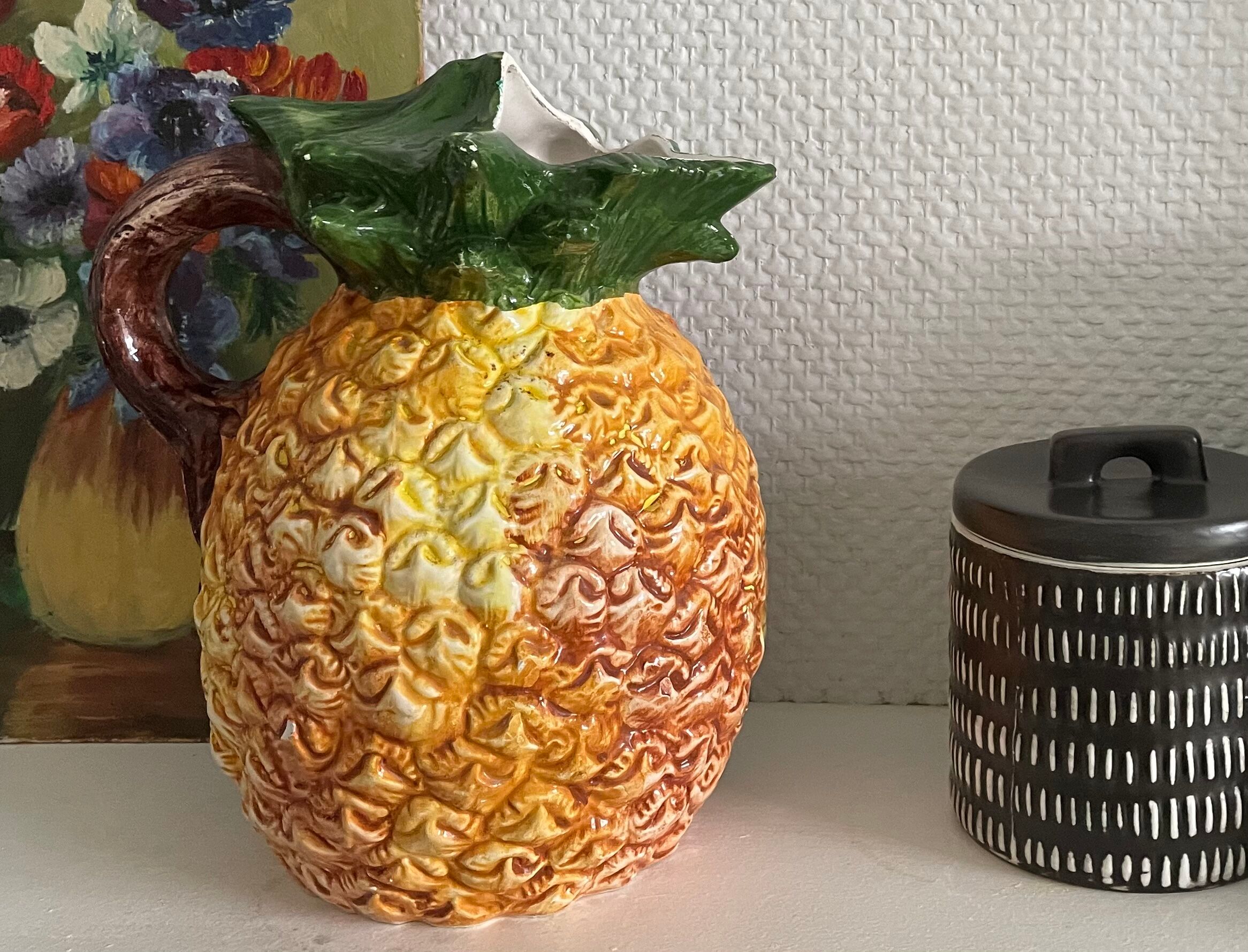 Pineapple slurry pitcher