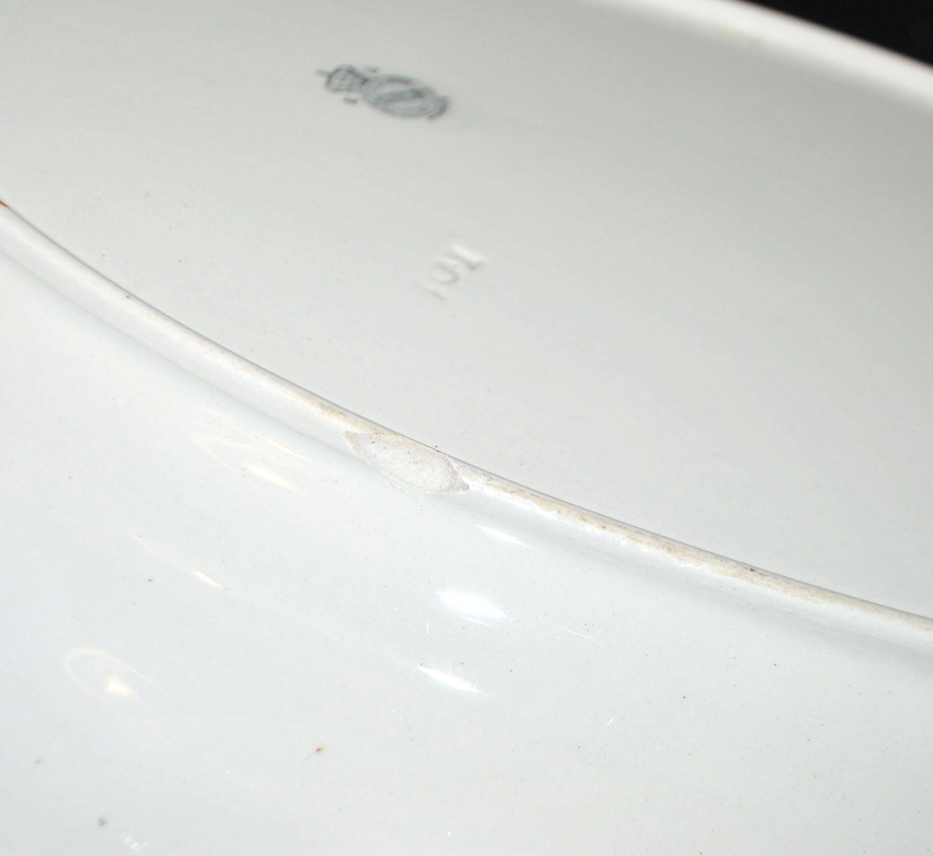 Lunéville Keller & Guerin, oval dish, Streetlight with polychrome flowers, 41×29