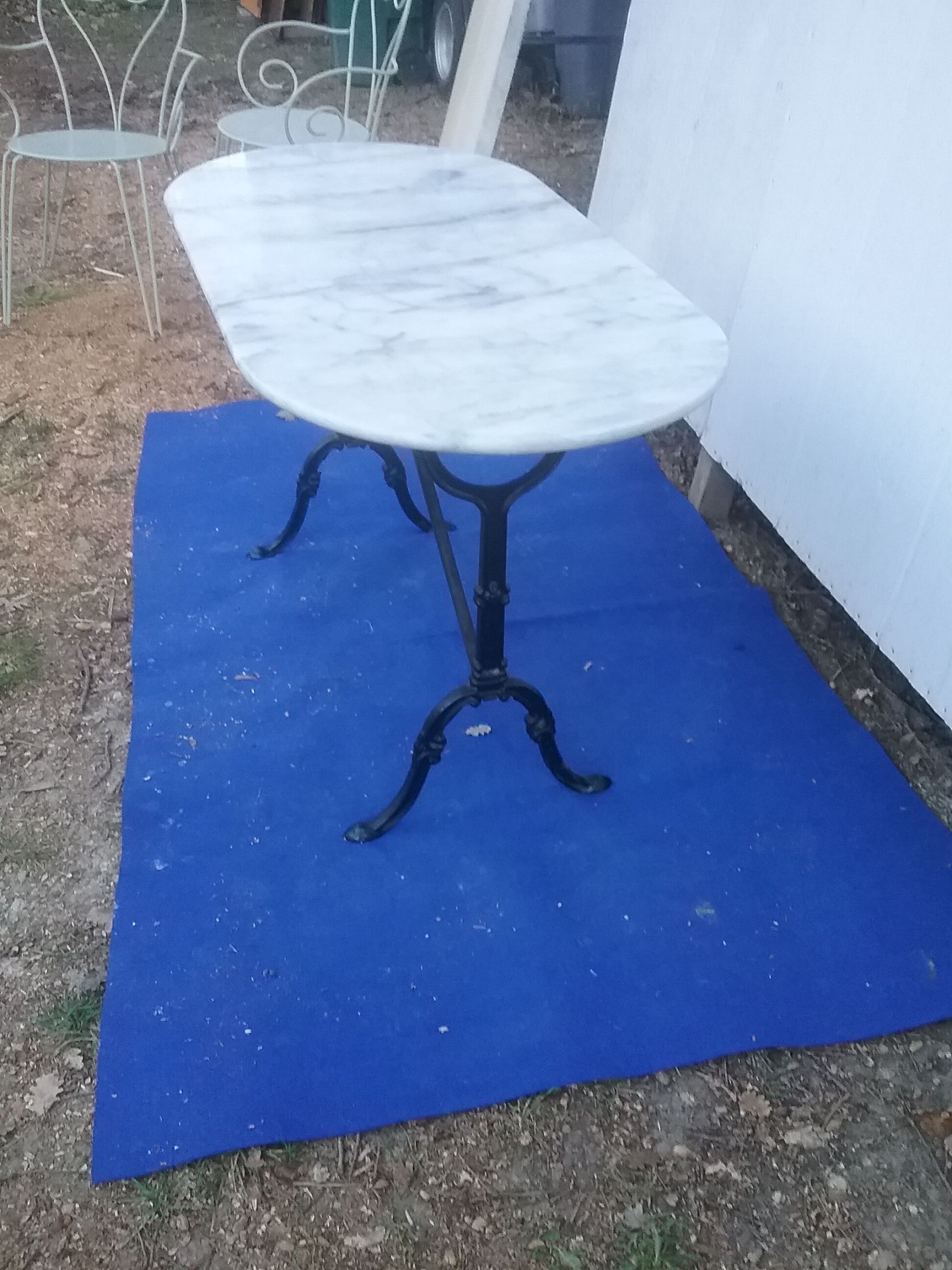 Bistro table