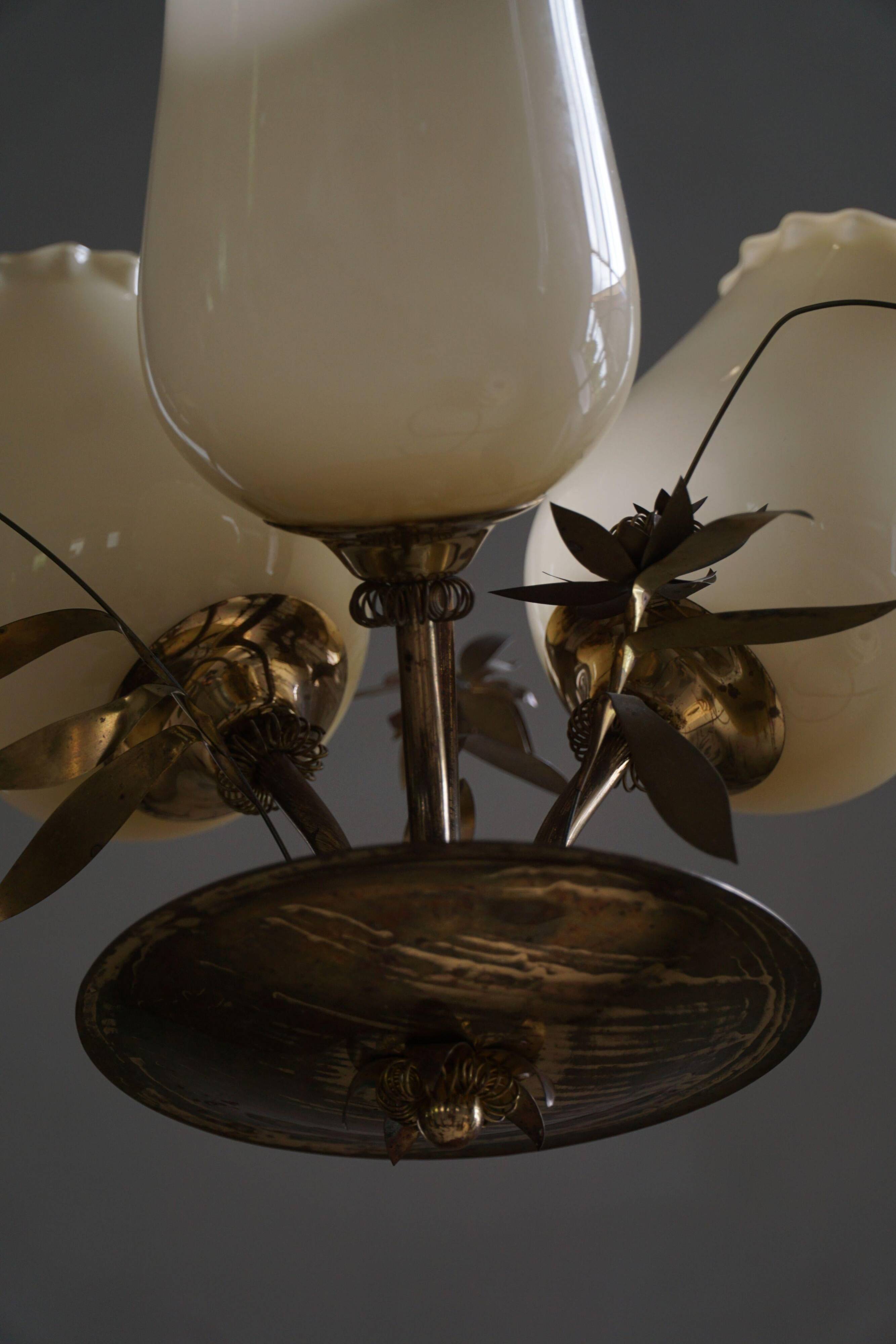 Mid-century glass and brass chandelier, model 501-3 by Stockmann, Finland, 1940s.