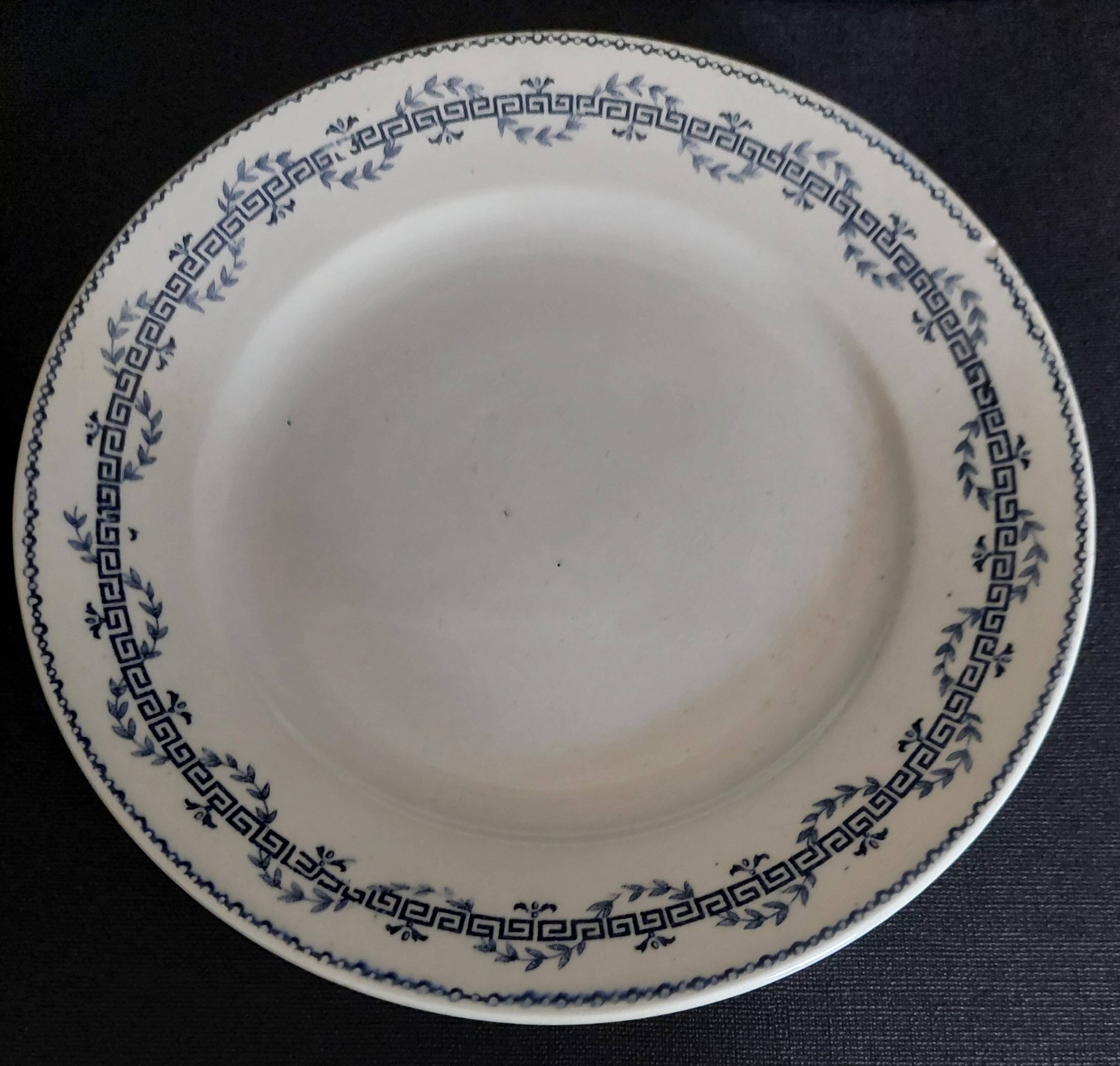 Pair of Gien iron earthenware dessert plates with Austerlitz decor