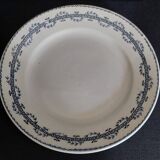 Pair of Gien iron earthenware dessert plates with Austerlitz decor