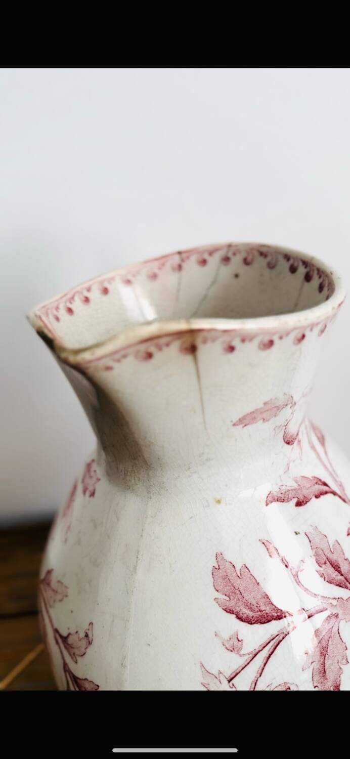 Terre de Fer pitcher