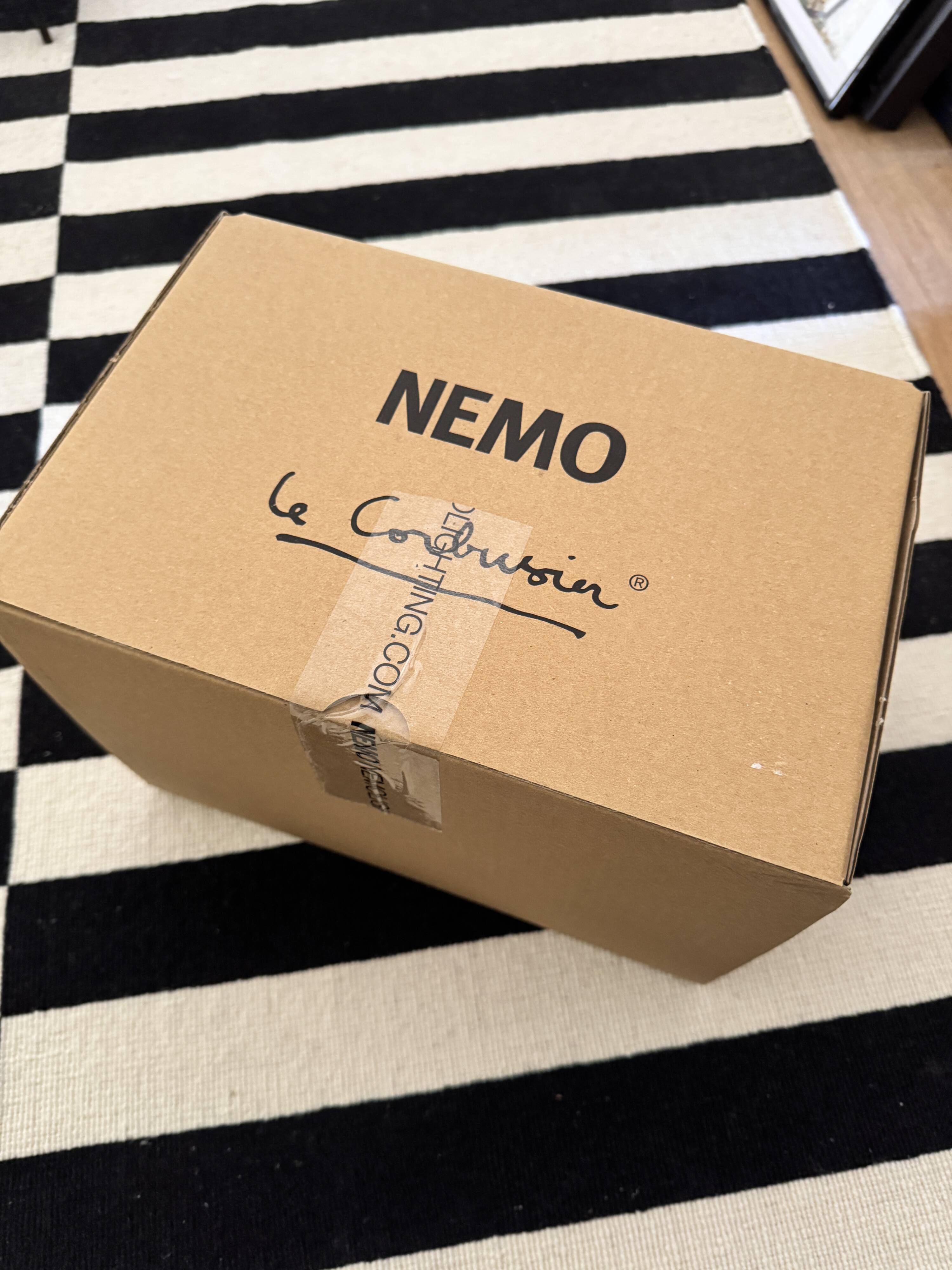 Applique Nemo Le Corbusier noire