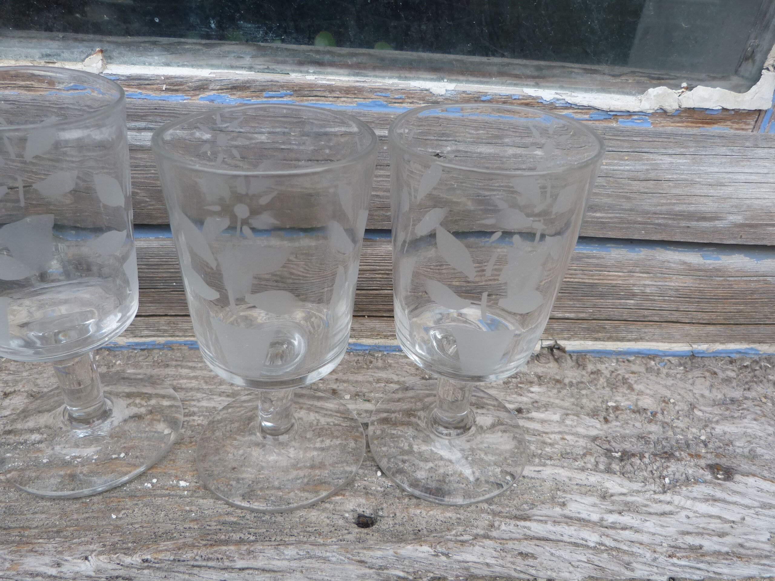 Wine glasses XIXth century blown thick
