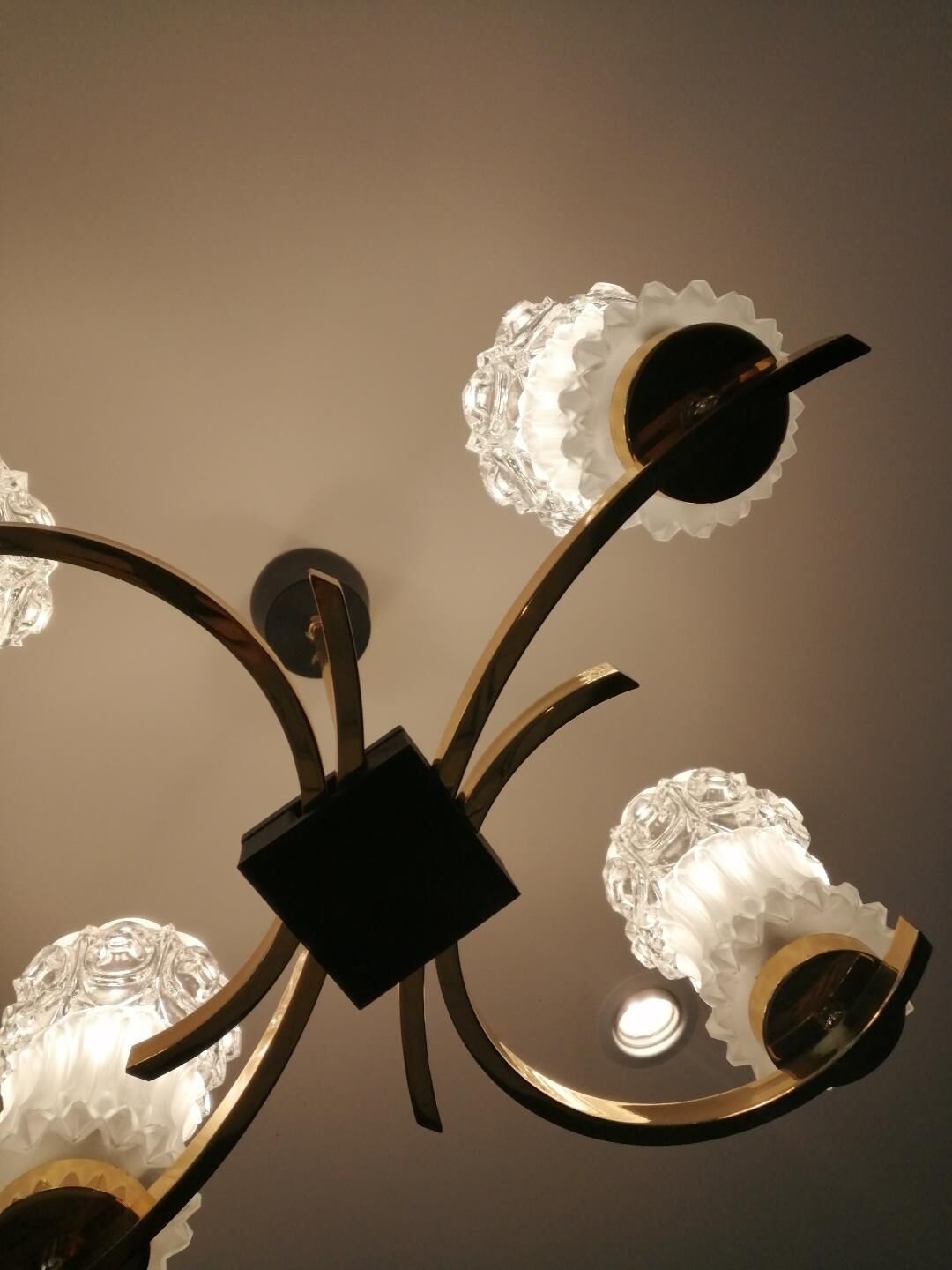Lustre à 4 branches maison arlus