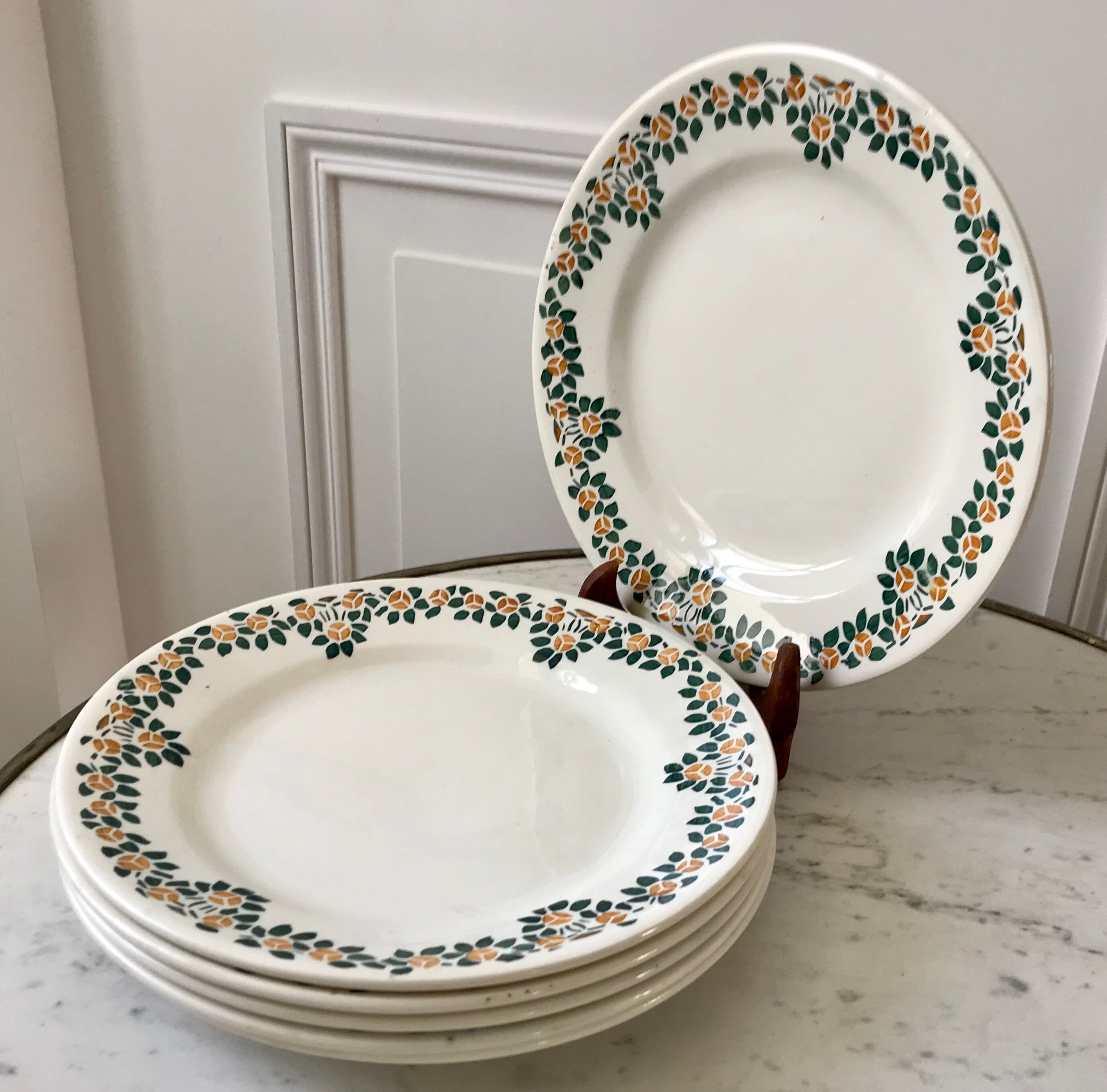 Set of 6 flat plates earthenware New Givors model "RIta" 30s