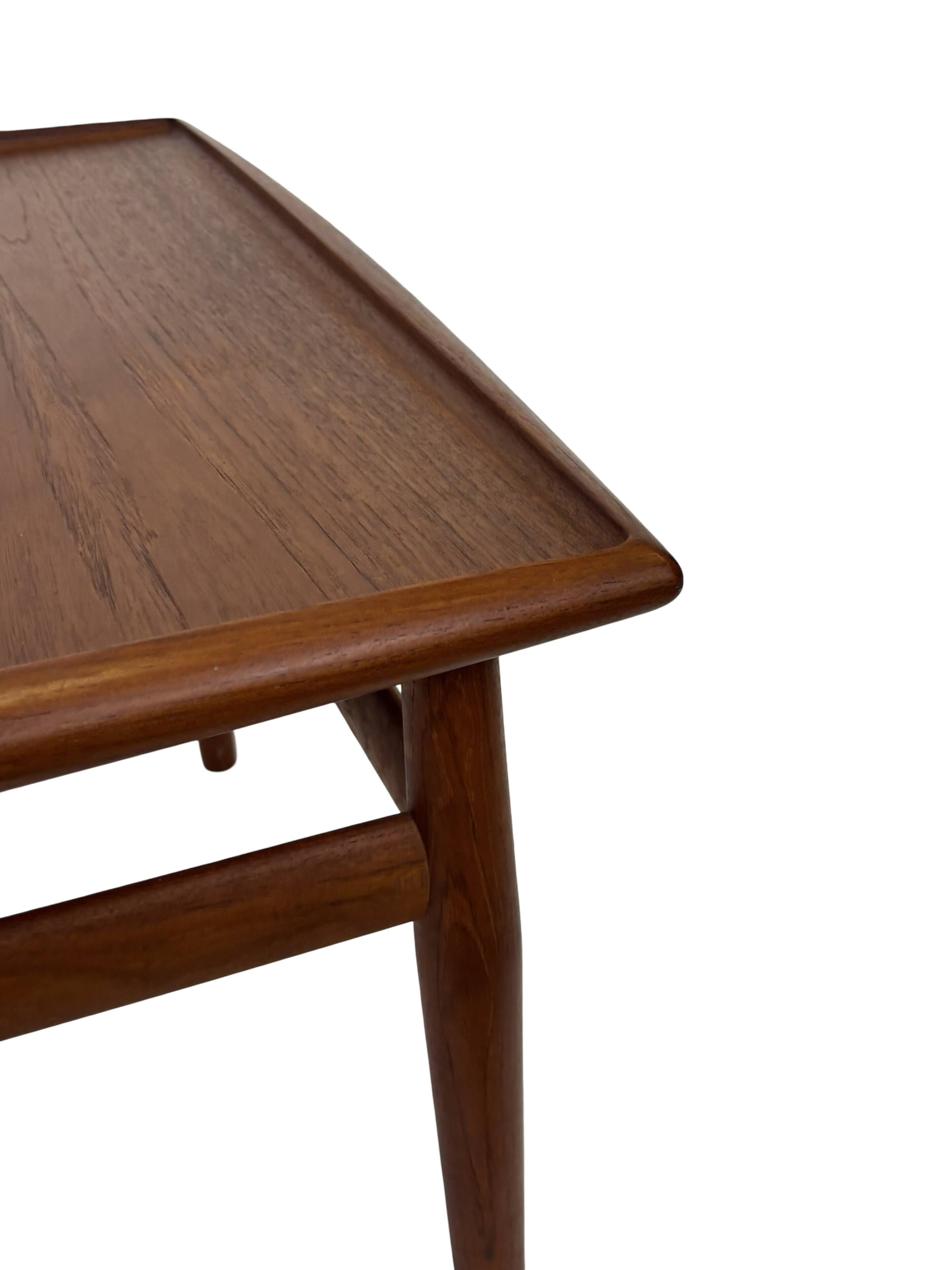 Vintage coffee table Grete Jalk Teak Danish Glostrup Design