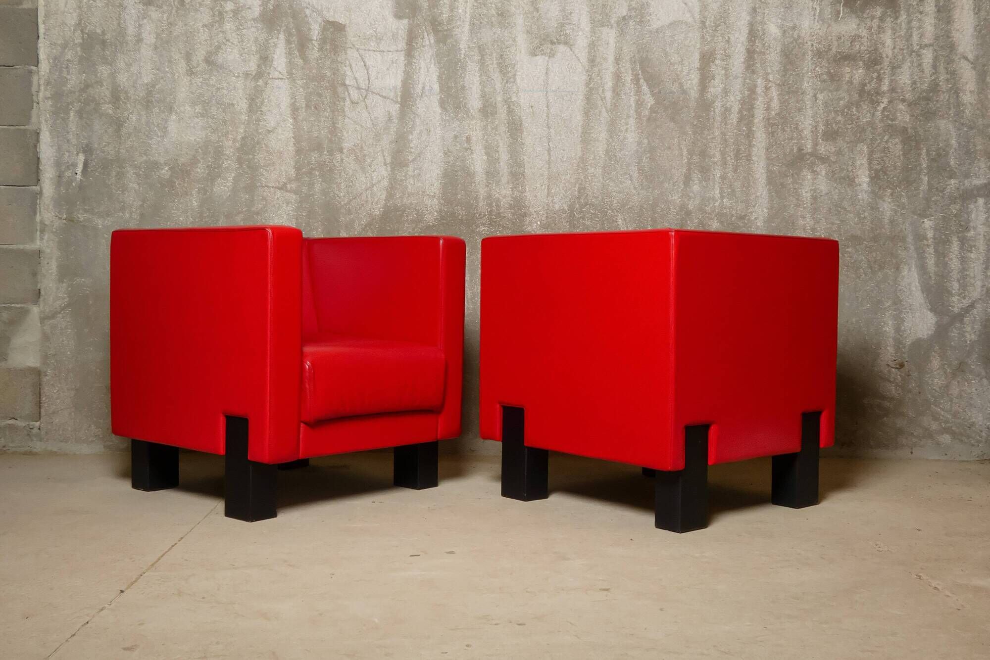 Poltrona Frau - Pair of armchairs in red leather and black beech - 2006 - IT.