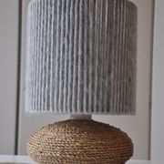 Lampe rafia et laine