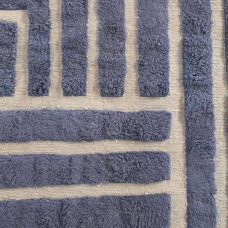 Handmade pure wool rug, size 140 x 260 cm.