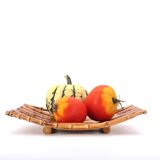 Empty pocket or bamboo fruit bowl