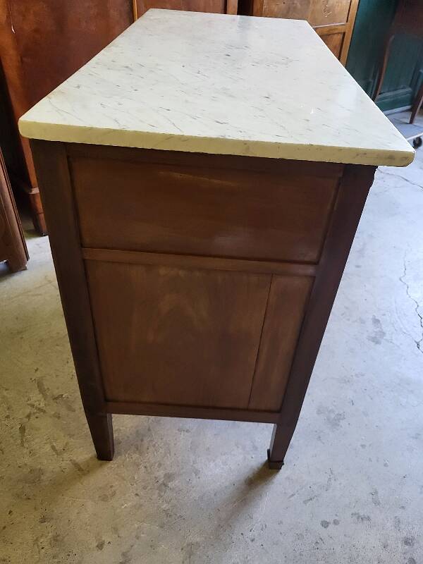 Louis xvi style mahogany 3-drawer chest of 19th century