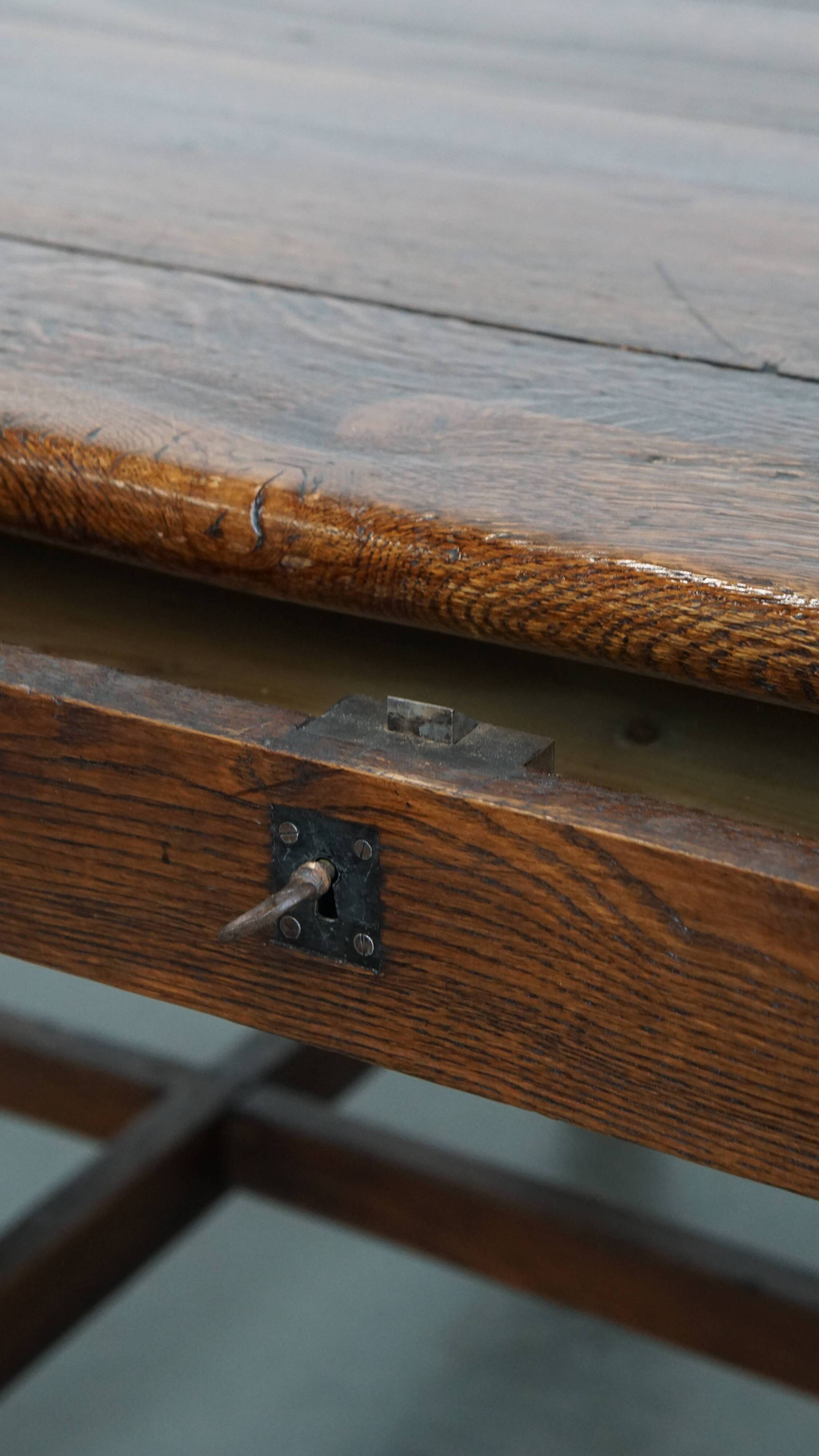Grande table à manger ancienne en chêne anglais du début du XIXe siècle
