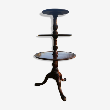 Pedestal table