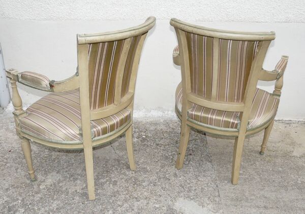 Paire de fauteuils cabriolets de style Directoire