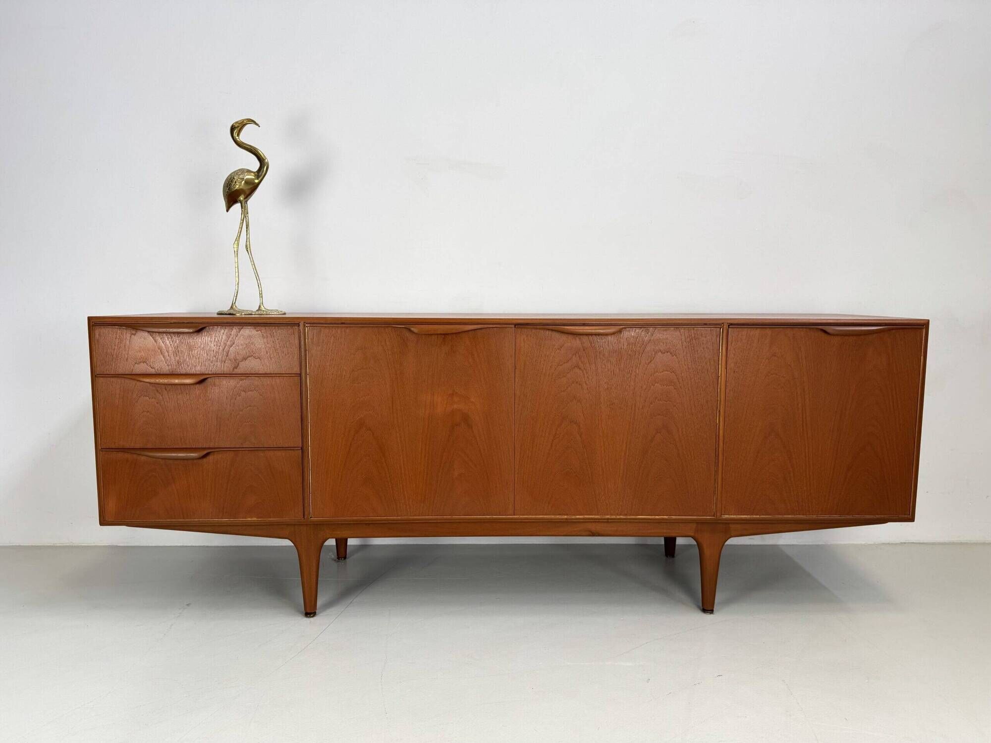 Vintage sideboard McIntosh.