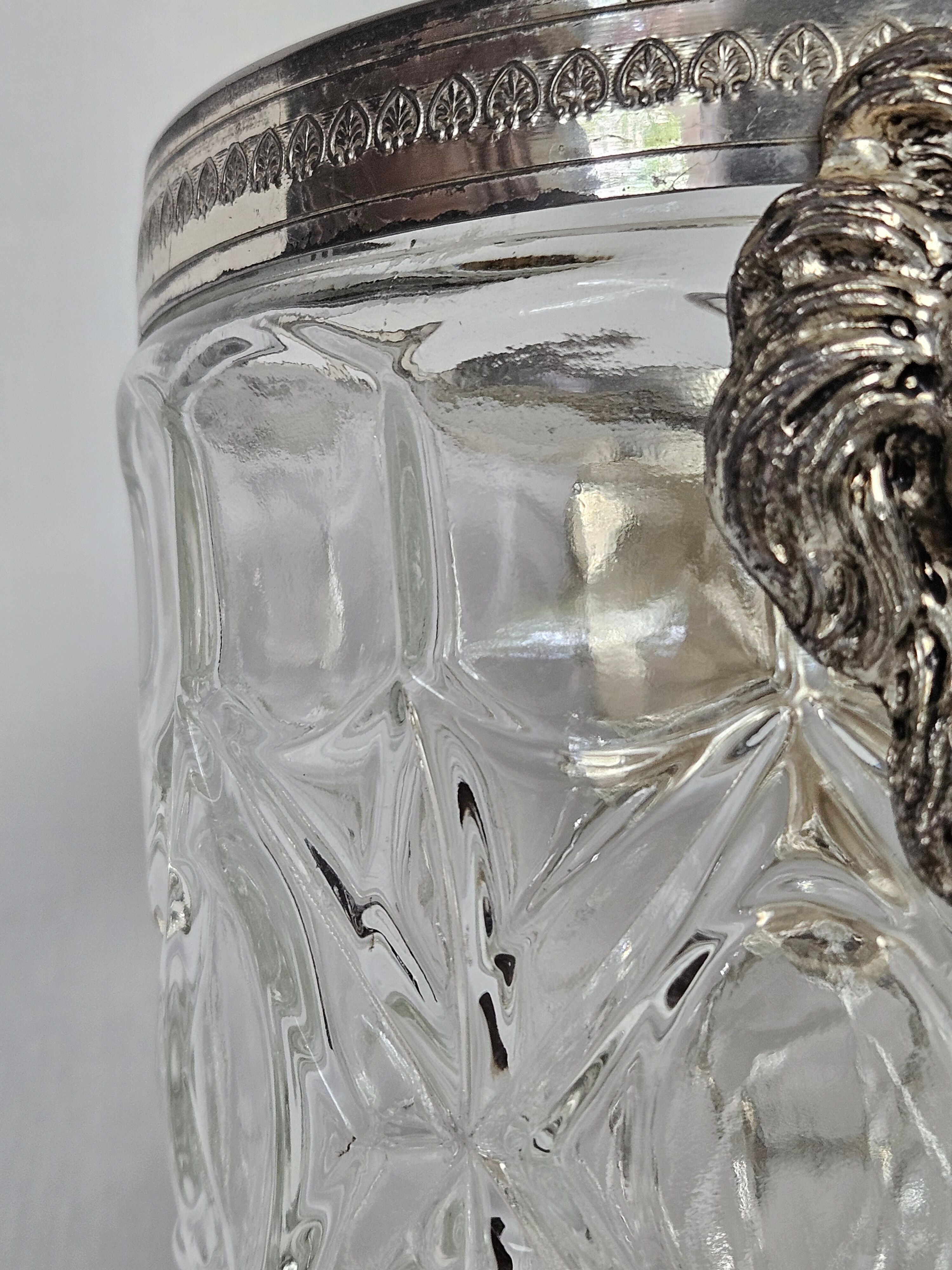 Lion head champagne bucket and its stand 20th century