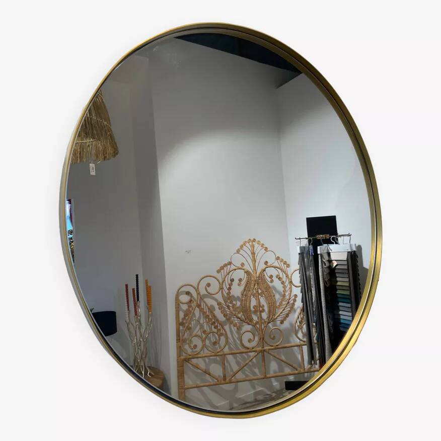 Round mirror 60cm in diameter on brass frame