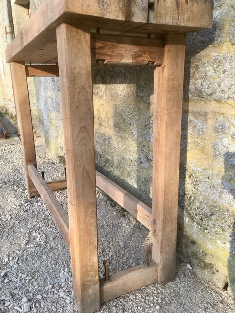 Solid wood carver's workbench