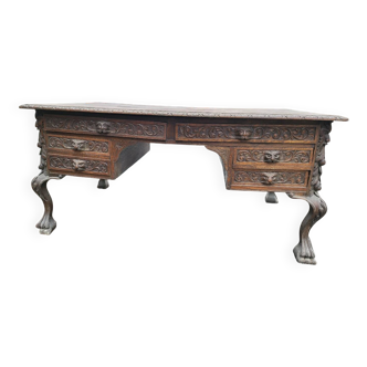 Important bureau with carved wooden sides – Renaissance style