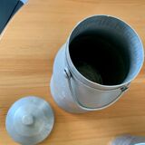 Milk pots