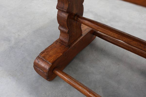 Table basse de monastère en chêne, France, 17ème siècle