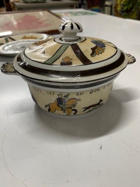 Ceramic plate and tureen