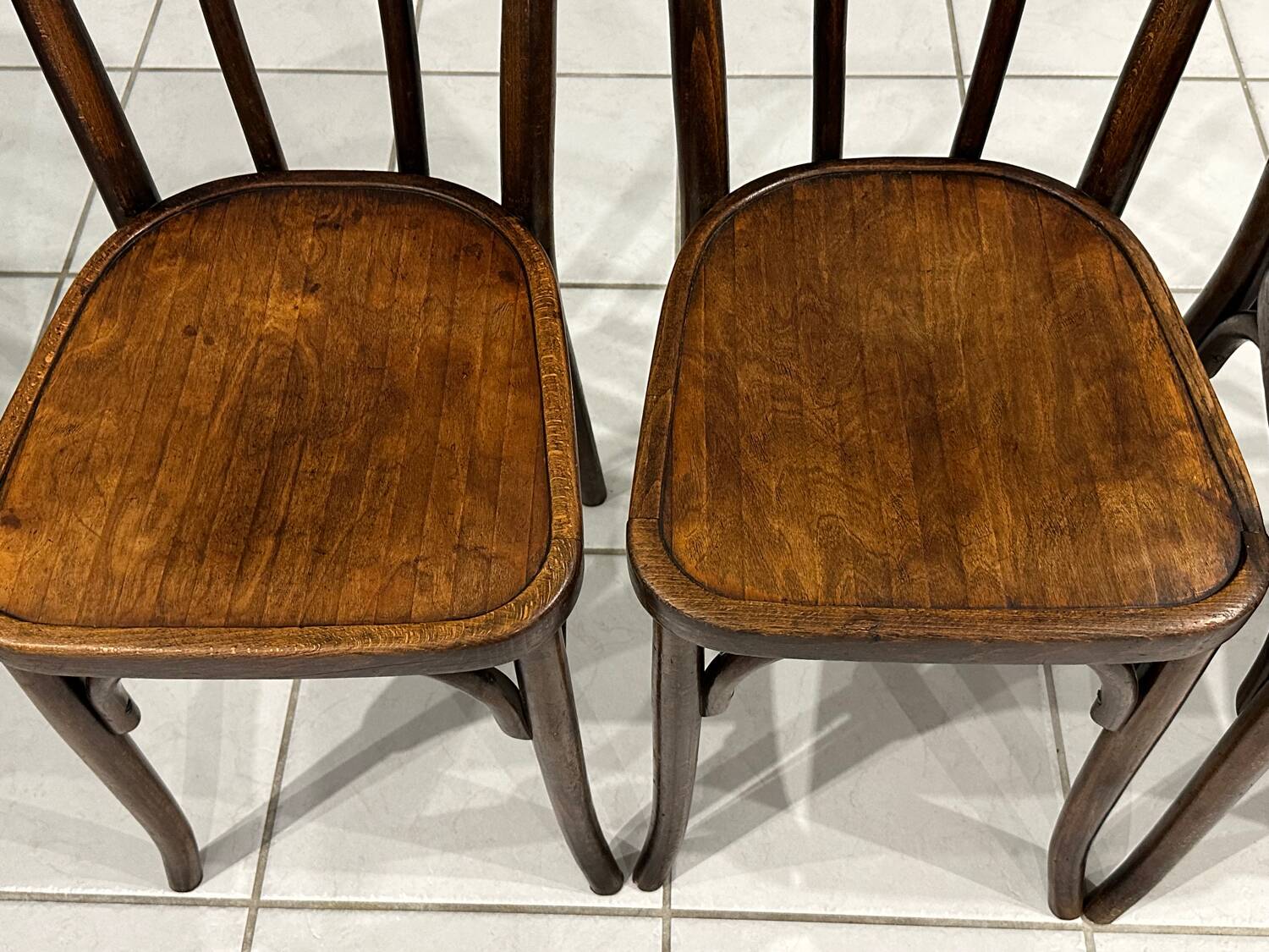 Suite de 4 chaises de Bistrot Baumann années 1930