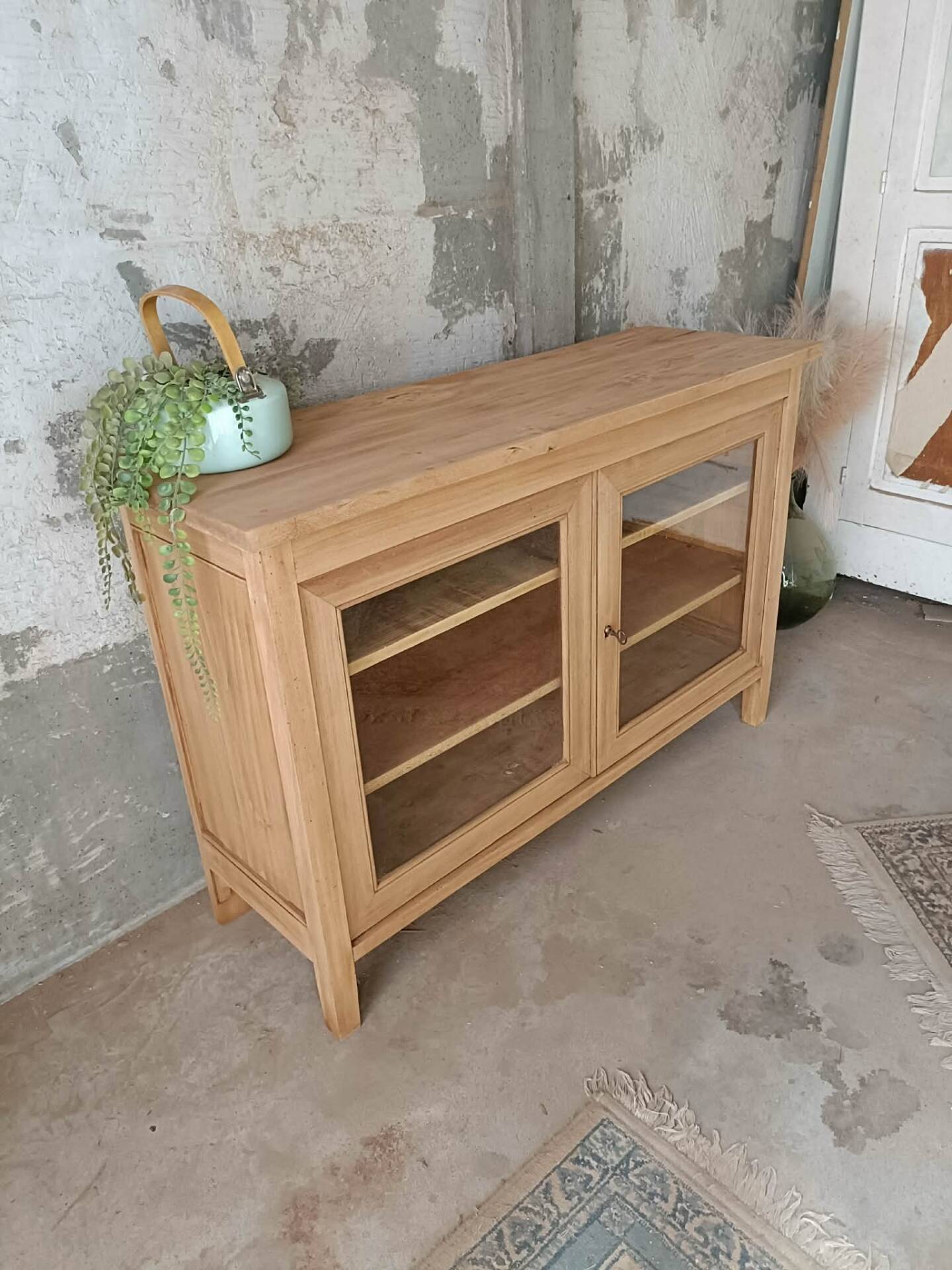 Buffet vitrine 