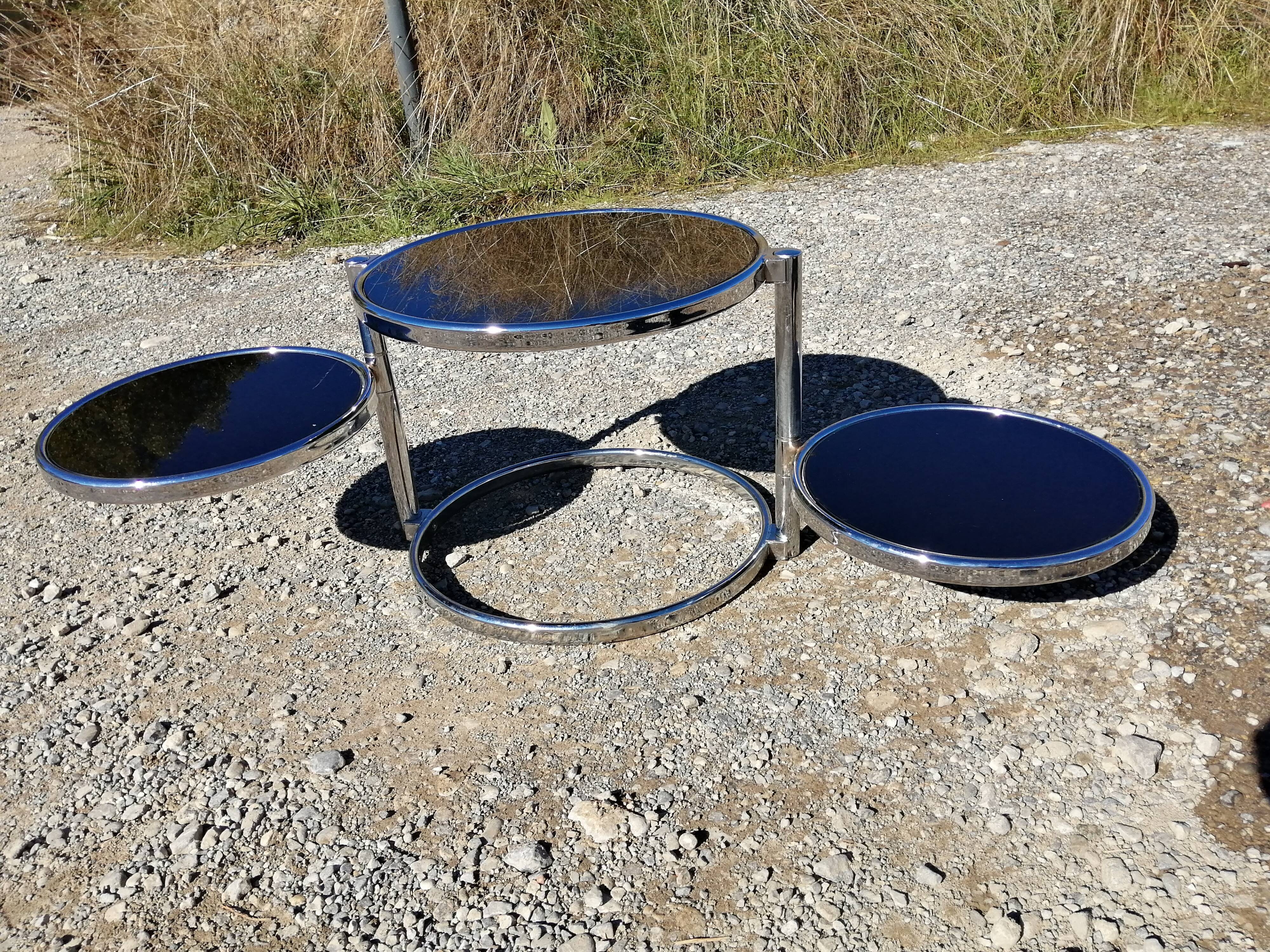 Vintage coffee table with 3 swivel trays - 80s
